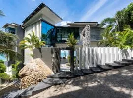 Villa Seawadee - luxurious, award-winning design Villa with amazing panoramic seaview