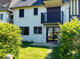 Ravissant Cottage avec jardin, refait à neuf, 2 à 5 pers