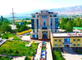 Sarazm Plaza
