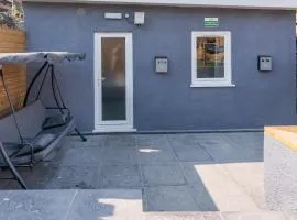 Private & Relaxed Apartments 6-10