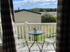 27 Forest view Cresswell towers, campsite in Ellington