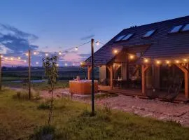 Osada Miłojeż - całoroczne Domy Premium w Borach Tucholskich, Jacuzzi pod gwiazdami