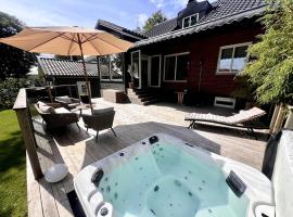 Stylish Villa, Terrace & Garden，永比的飯店