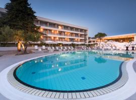 Pharos Hvar Hotel โรงแรมในฮวาร์