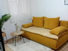 Apartman,, Nina ,,
