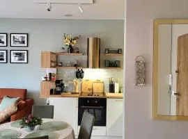 Apartament EverySky Kowary, Cozy Home, łatwy dostęp, widok na góry, winda