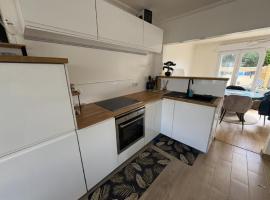 Maison 2chambres dressing bureau jardin clos pour 4 Personnes, holiday home in Saint-Pol-de-Léon