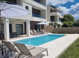 Luxury Villa del Sol
