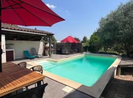 Maison tout confort avec piscine, hotel in Albi