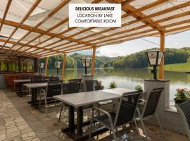 Penzion ob Ribniku, hotel v destinaci Podlehnik