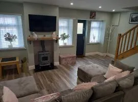 Cosy three bedroom house in Ballingarry Limerick near Adare