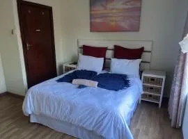 Hlalanathi Lodges - 25 North Drive Margate