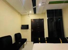Hayat Lodges & Hotel