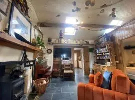 Charming Music Shop -Town Centre