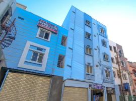 SPOT ON 81775 MOHIT GOKUL LODGE NEW LUXURY ROOM'S NEAR SECUNDERABAD RAILWAY STATION, hotel v destinaci Lālāguda