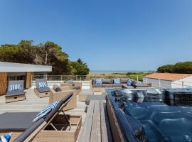 Villa XO 17 5 &eacute;toiles Ile d'Ol&eacute;ron 15 people Jacuzzi 50m de la plage vue mer vue marais, hotel com banheiras de hidromassagem em Saint-Georges-dʼOl&eacute;ron