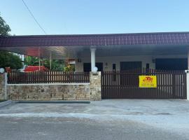 Happy Guest House Taman Cowin Nibong Tebal 开心民宿Taman Cowin高渊区, hotel in Nibung Tebal