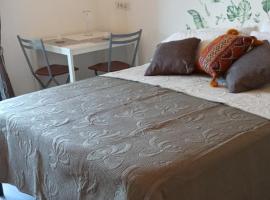 Eva Studio Apartment, hotel v destinaci Arese