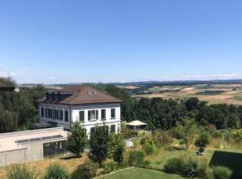 H&ocirc;tel Le Funi de Cossonay, hotel rom&acirc;ntico em Cossonay