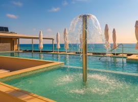Hotel Poem - Roof Top Pool & Panoramic Sea View, hotel with hot tubs in Eforie Nord