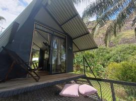 Buena Aventura parejas, hotel met hottubs in Prado