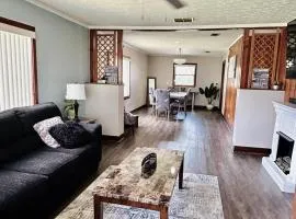 Spacious Lake Retreat for Families