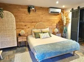 Samadhi - gîte avec jardin, SPA, clim, parking privé