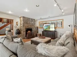 RMR: Teton View Cabin Home in WilsonWY