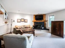 RMR: Balsam Lodge B4 Condo in The AspensWilson WY