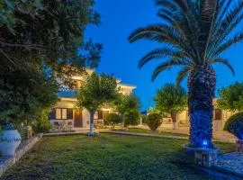 SKYROS AVRA Residences