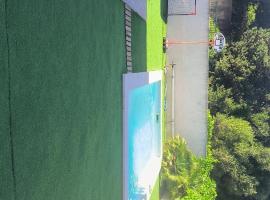 La Sudiste, hotel in Six-Fours-les-Plages