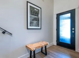 New Stone Peak Lodge