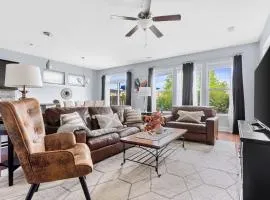 Contemporary 3BR - Sleeps 7