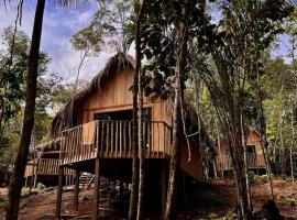 Choupanas Awa - All inclusive em Anavilhanas, camping de luxo em Novo Air&atilde;o