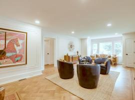 1 Mi to Beaches and Boardwalk Asbury Park Retreat, hotel v destinaci Asbury Park
