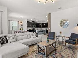 키시미에 위치한 스파 호텔 Upstay ChampionsGate Home w Pool BBQ & Game Room