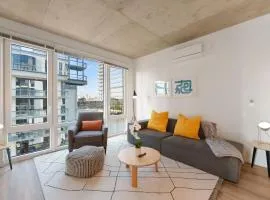 Sophisticated 4BR Suite - Modern and Luxurious