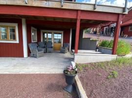 N&auml;ra centrum med sj&ouml;utsikt -Korsg&aring;rden, מלון חוף ברטוויק