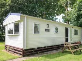Caravan 6 - Blackmoor farm near tenby
