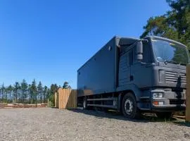 The Truck With Private Hot Tub - Forest View