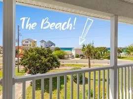 Vacation in This Gorgeous 2-Story Home! 3 BR 3 BA! Sleeps 8!