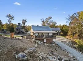 Mountain High Cabin with hot tub fire pit & indoor pool