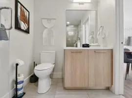 Sky’s Edge Suite | Espadin LoHi