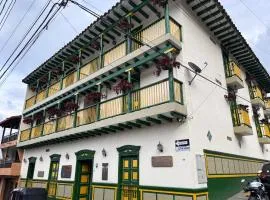 Hotel Vegas Del Rio Támesis