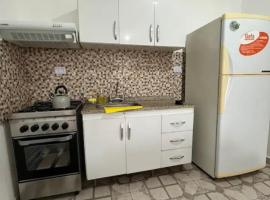 Casa para 5 personas, hotel en La Porteña