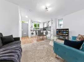 *Brand New 1 Bedroom Flat in Central London*
