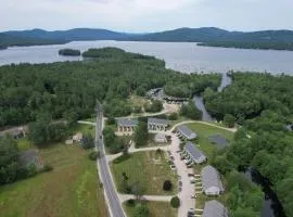 Newfound Lakeside Retreat