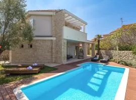 Lovely Home In Kolanjski Gajac With Wifi