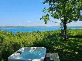 New! Above Crystal Lake - Hot Tub & Lake Views!