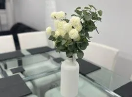 Elegant West Hampstead Stay 3BR